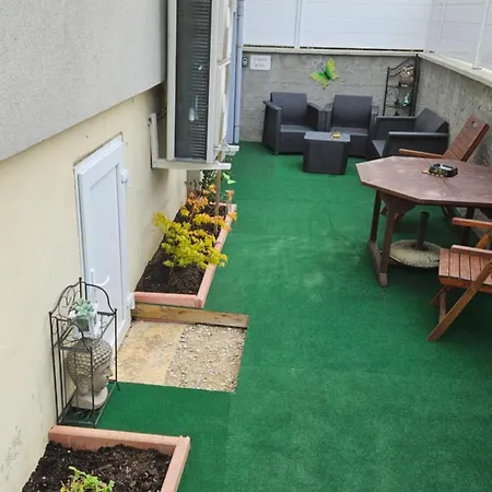 Guest house Chez Marie Et Daniel *